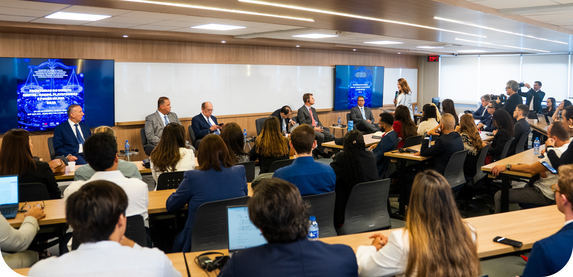 Seminário “Fronteiras do Direito Digital” reafirma compromisso com regulação da IA e cibersegurança