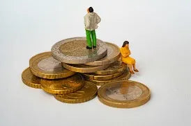 Are women more risk averse in investments? Brazilian evidence.