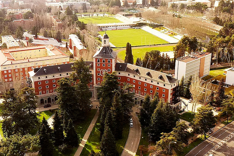 <p>Universidad Complutense de Madrid</p>