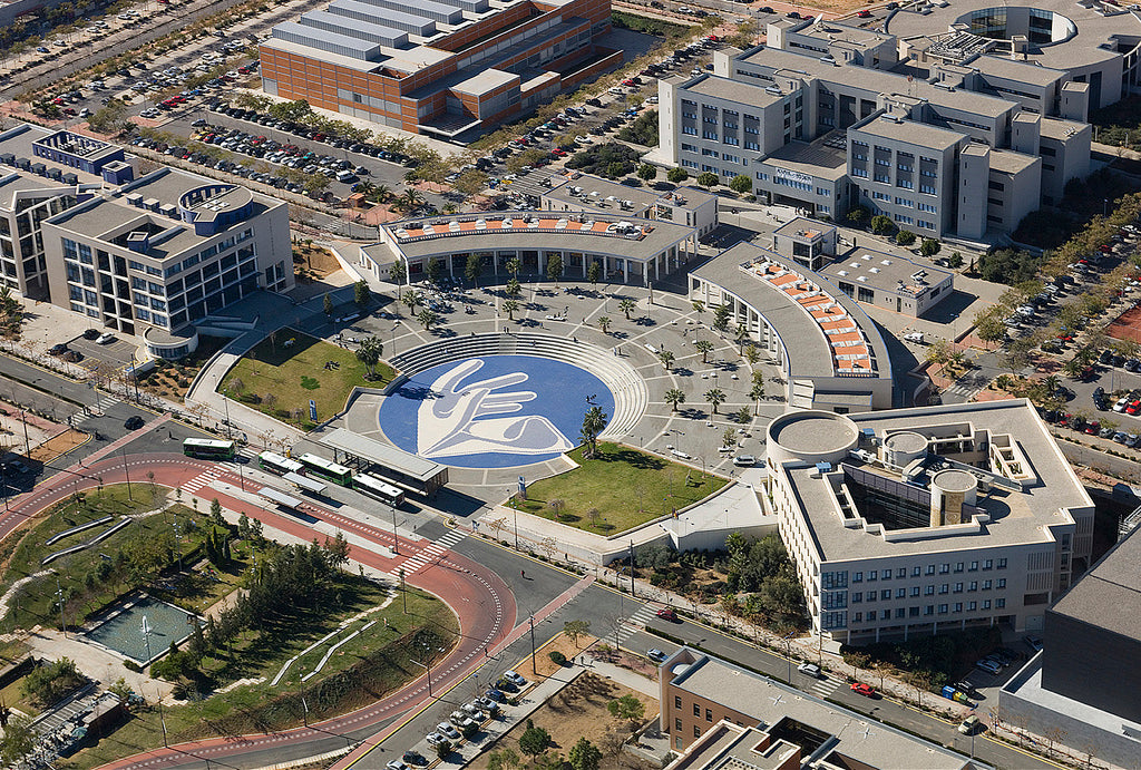<p>Universidad Jaume I, Espanha</p>