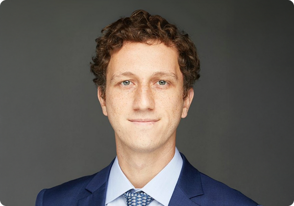 Gustavo Favero Vaughn