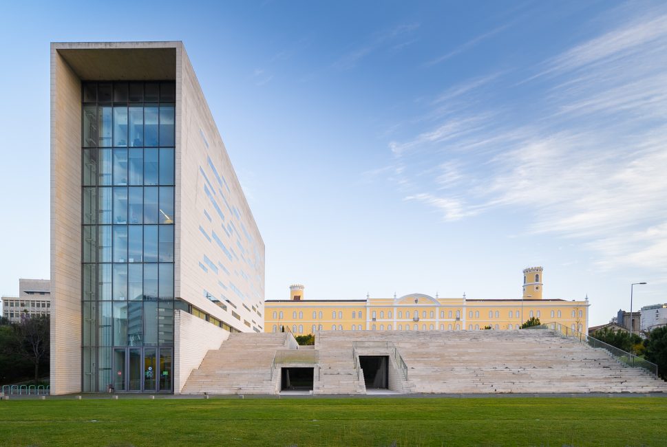 <p>Universidade Nova de Lisboa</p>
