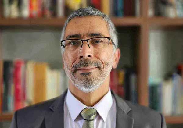 Robson Valdez