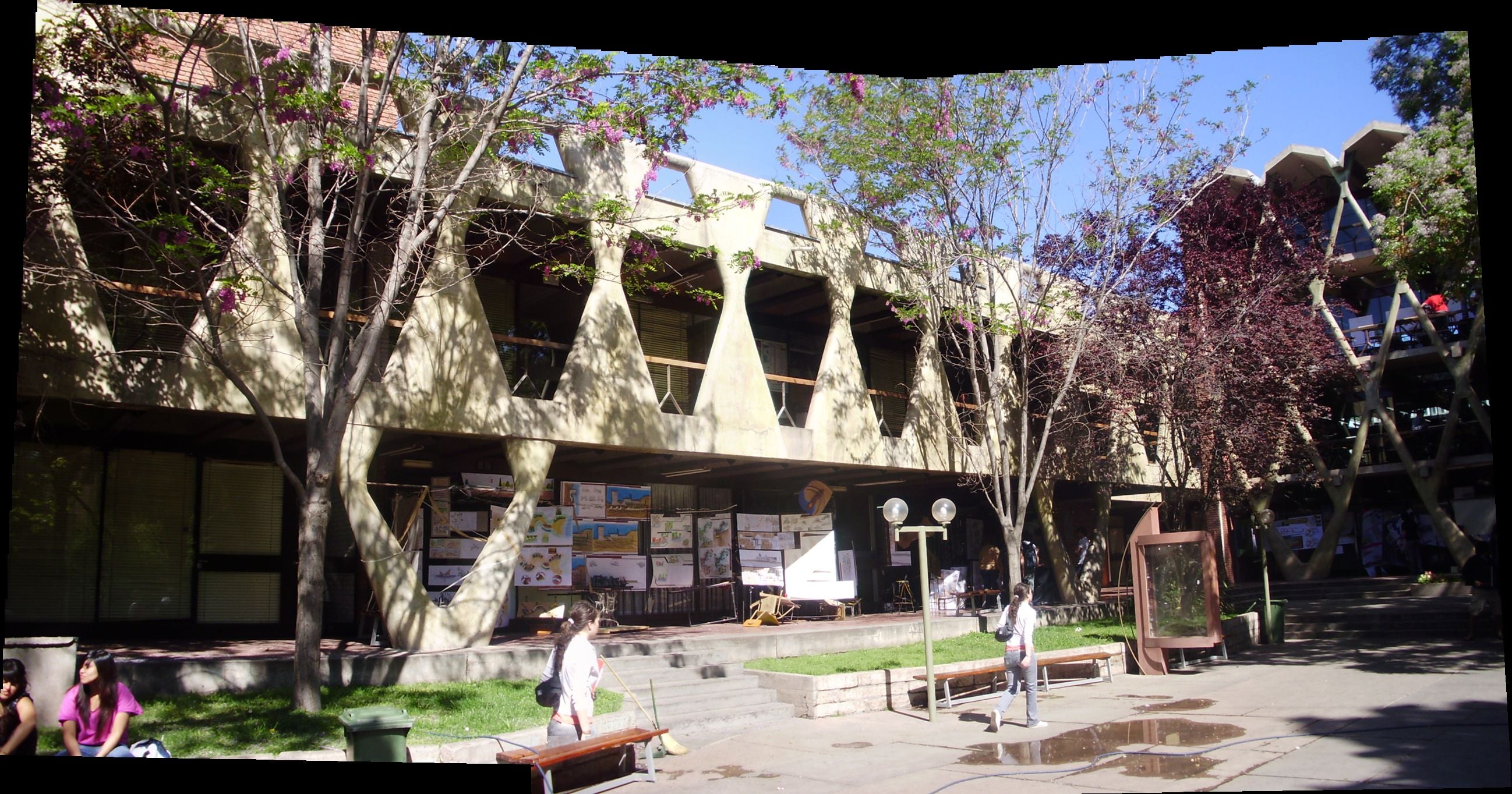 <p>Universidad de Mendoza</p>