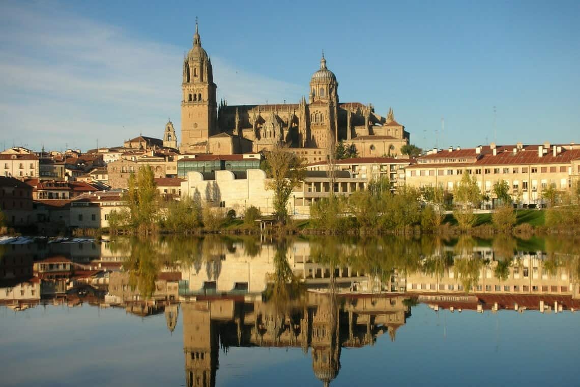<p>Universidade de Salamanca</p>