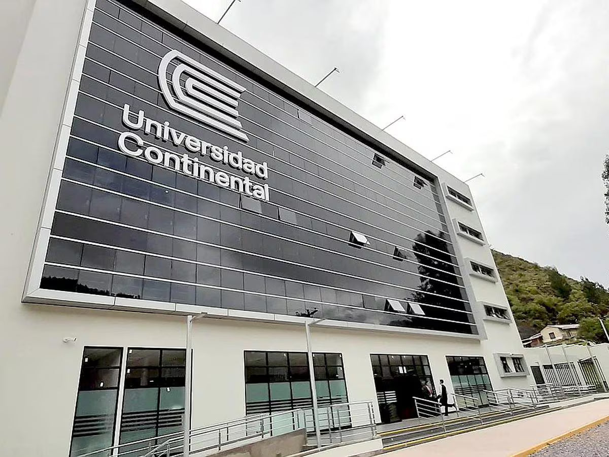 <p>Universidad Continental, Peru</p>